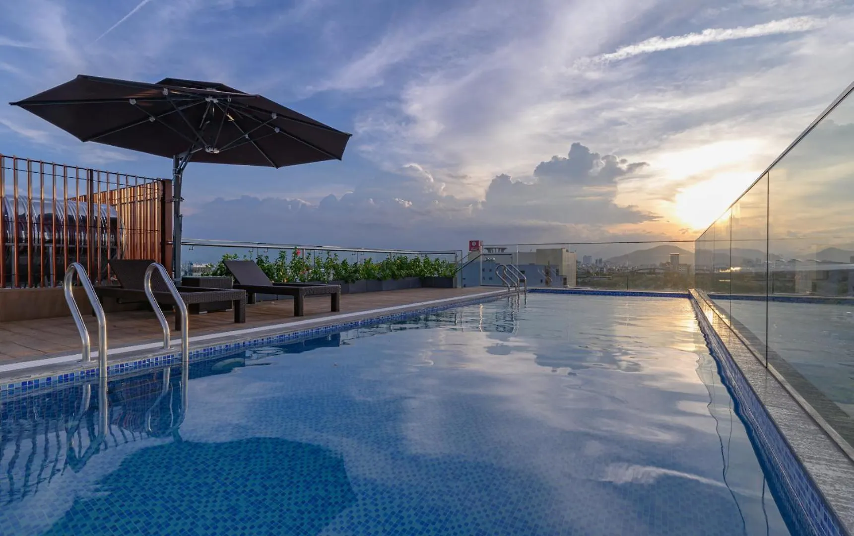 Labi Hotel N Apartment Danang Aparthotel